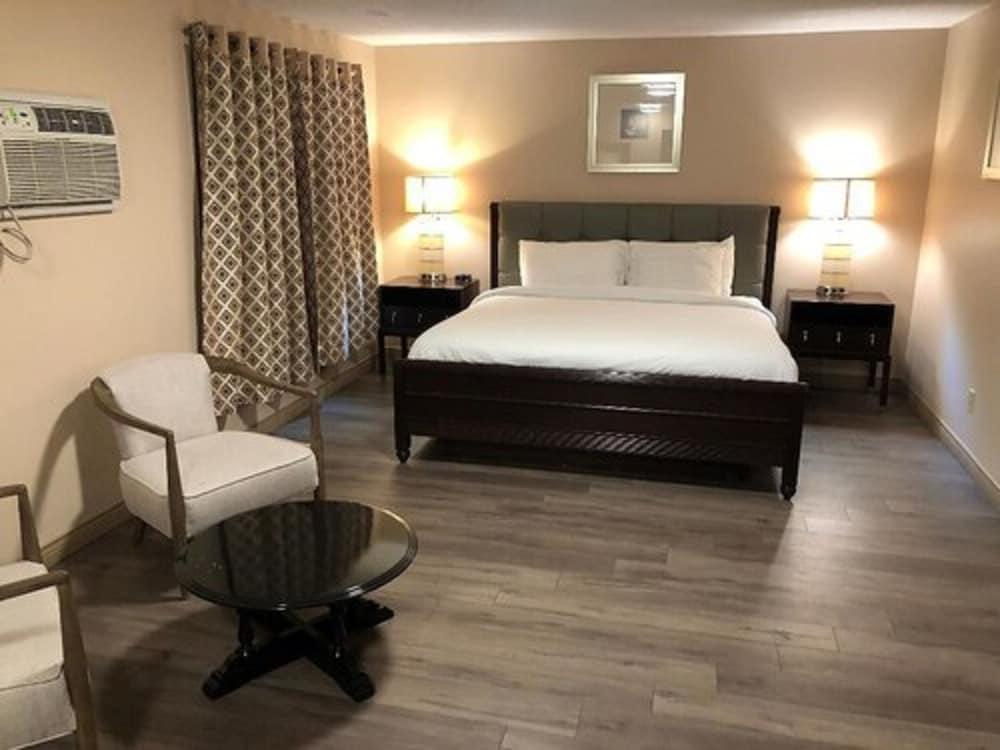 Days Inn By Wyndham Fredericton Kültér fotó